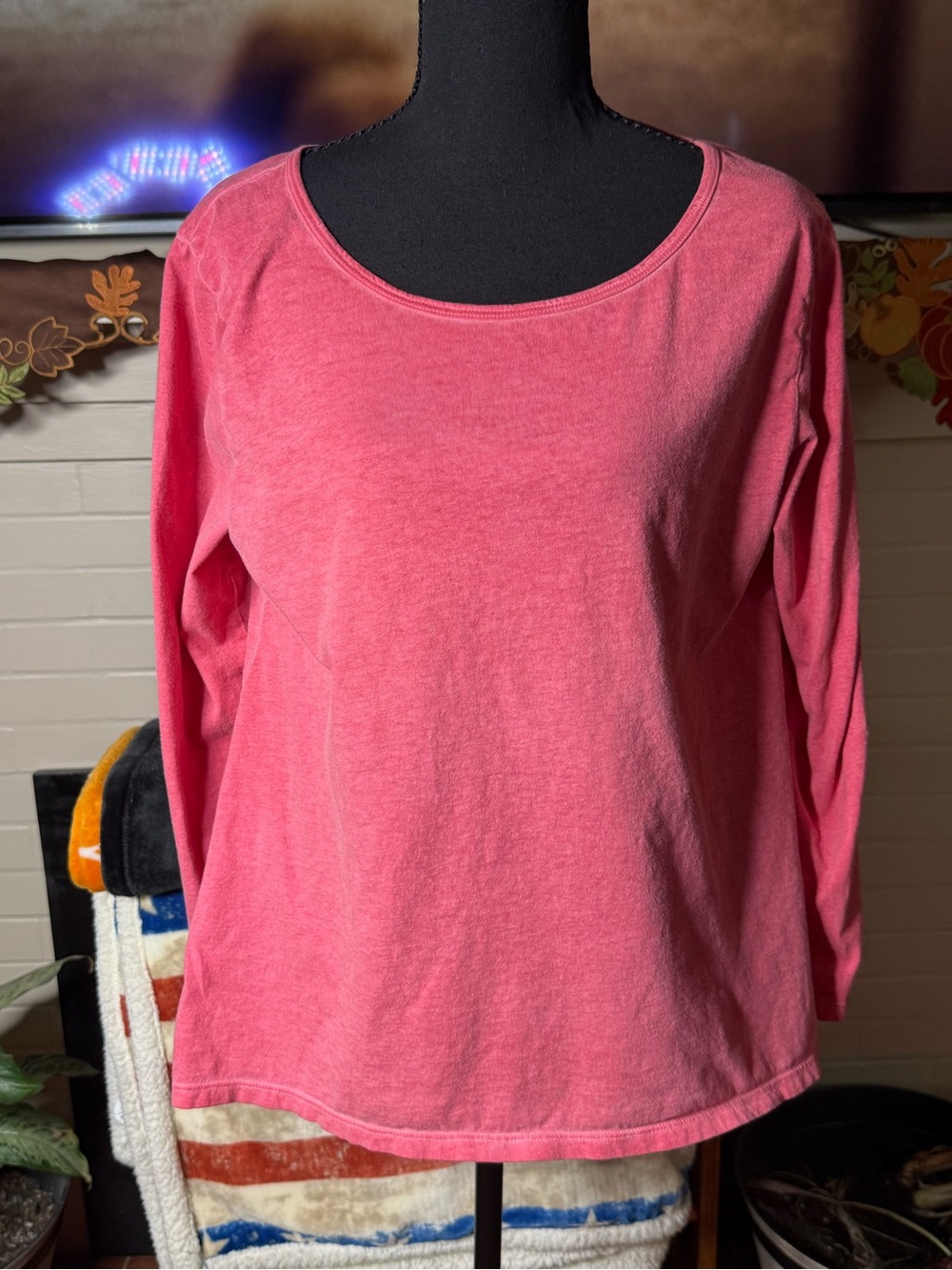 Everyday Scoop Neck Long Sleeve Top - Bright Pink